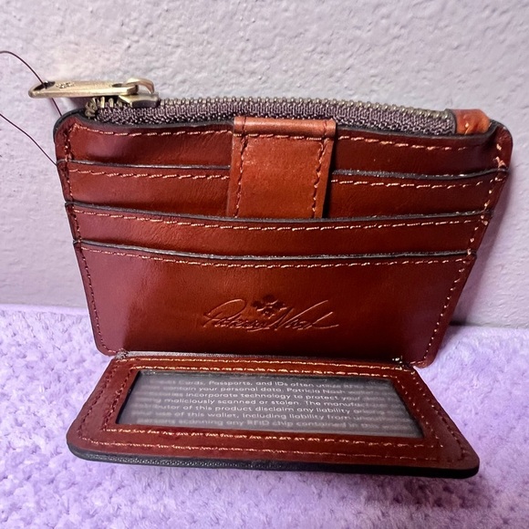 NWT Patricia Nash Cassis Leather Doorways to Italy ID Wallet - Picture 2 of 8